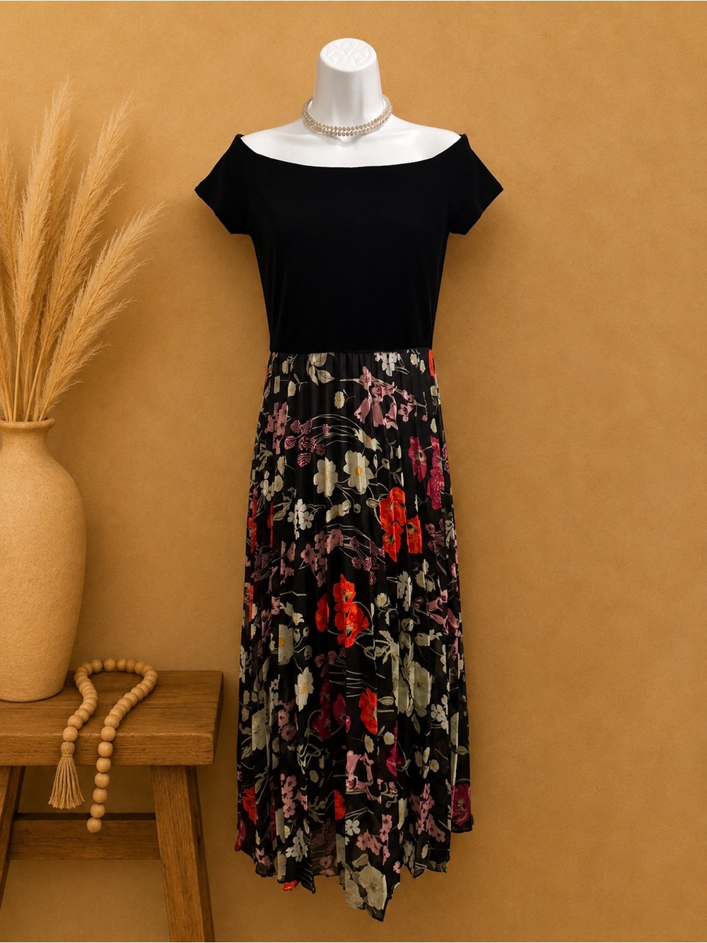 Donna Morgan: Off-Shoulder Black Bodice Floral Midi Dress